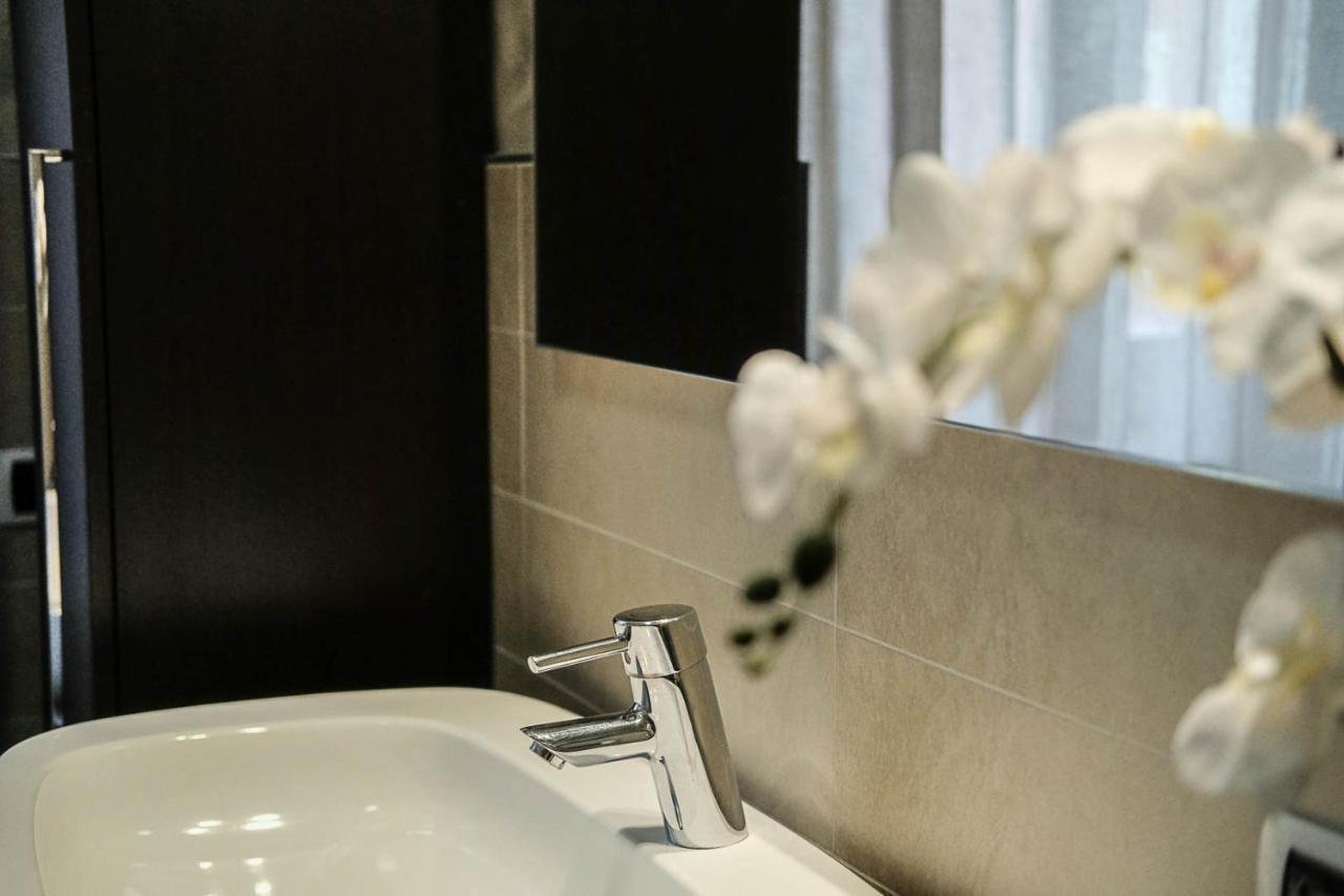 Verona Suites And Rooms Exterior photo